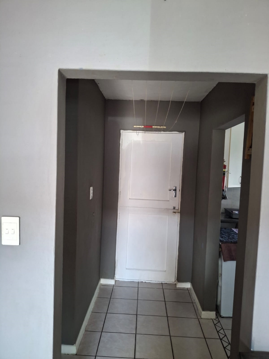 2 Bedroom Property for Sale in Algoa Park Eastern Cape
